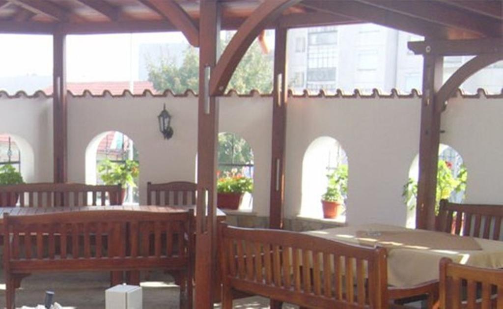 Family Hotel St. Constantine And Helena Ivaylovgrad Exterior photo